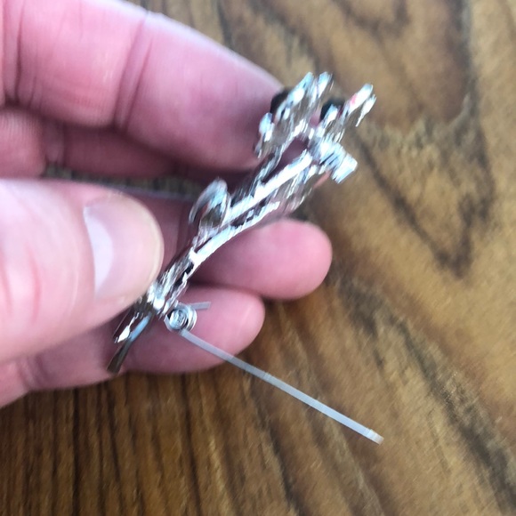 BEAUTIFUL ROSE AND DIAMOND BROOCH - Picture 4 of 16